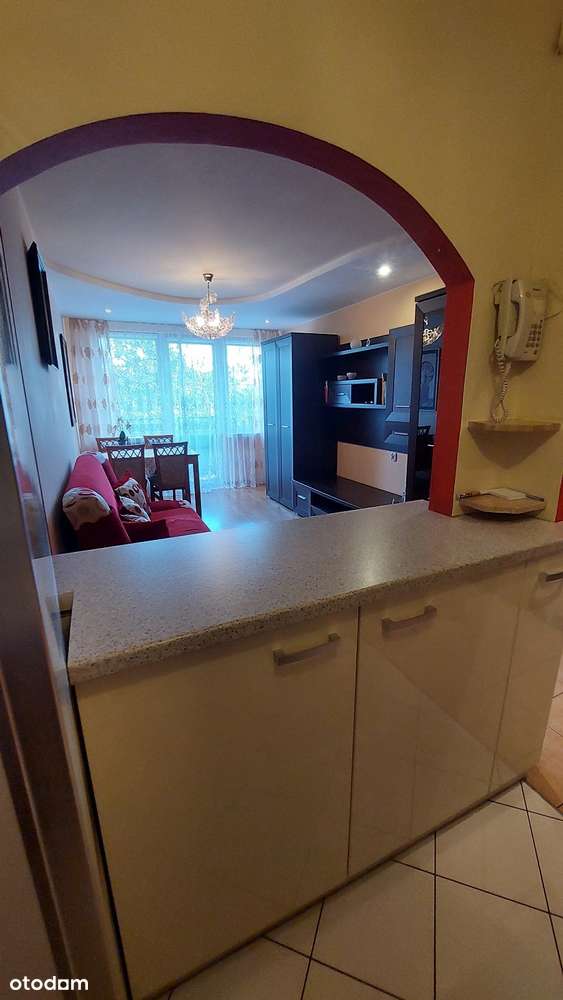 Atrakcyjne, po remoncie 2 pokojowe przy ul. Żelaznej-4