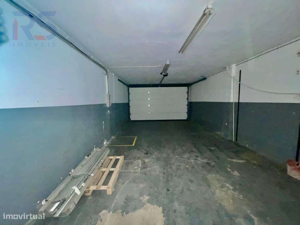 Armazém 700 m² Implantação Área Administrativa 120 m² - Grande imagem: 5/14