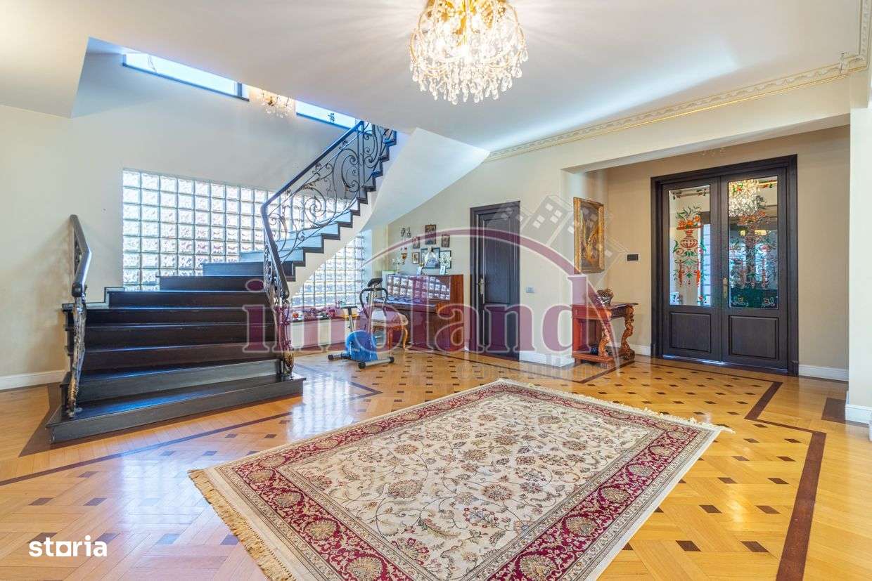 Vila cu piscina si garaj - 6 dormitoare - Pantelimon-13