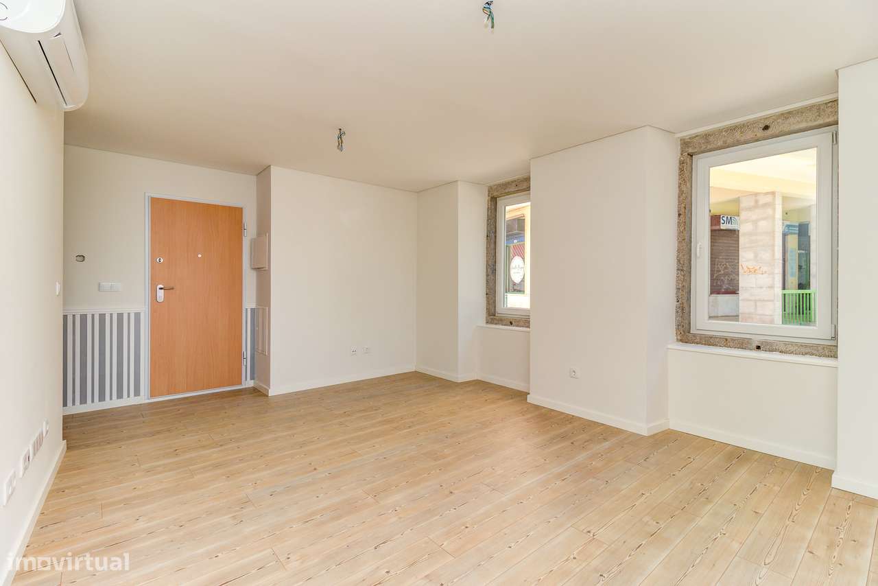 Apartamento T2 com 126m2 Terraço e Duas Suites - Prédio Villa Donella - Grande imagem: 2/22