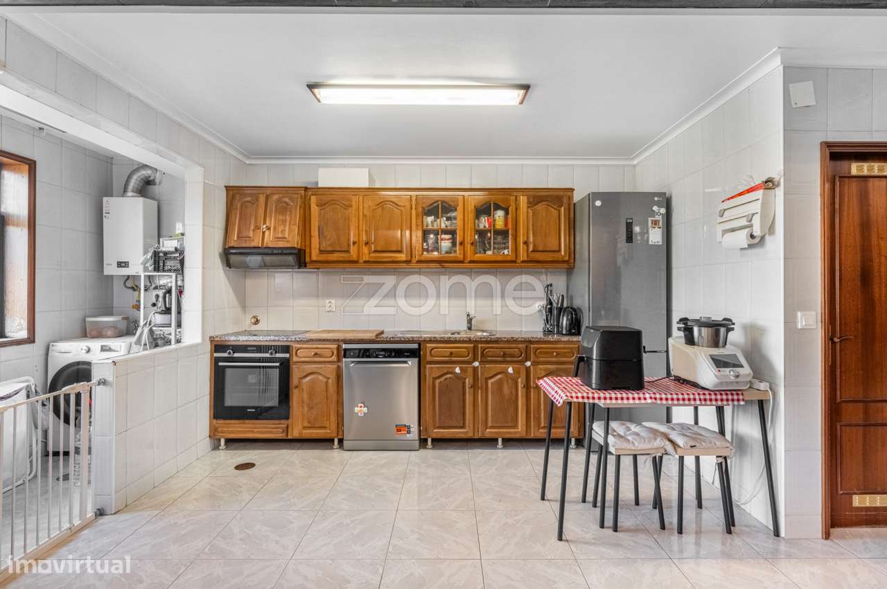 Apartamento T3 em Avintes, com vista rio Douro - Grande imagem: 4/25
