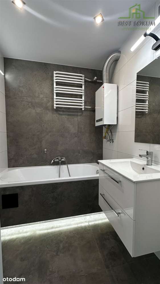 cztery pokoje po generalnym remoncie ul. Romualda-6