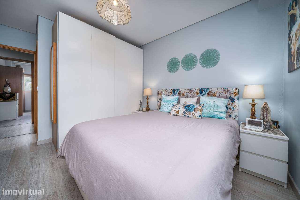 Apartamento T3 com garagem-24