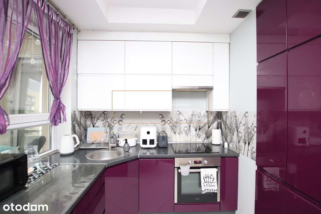 wyposażone, duży balkon, duże pokoje-10