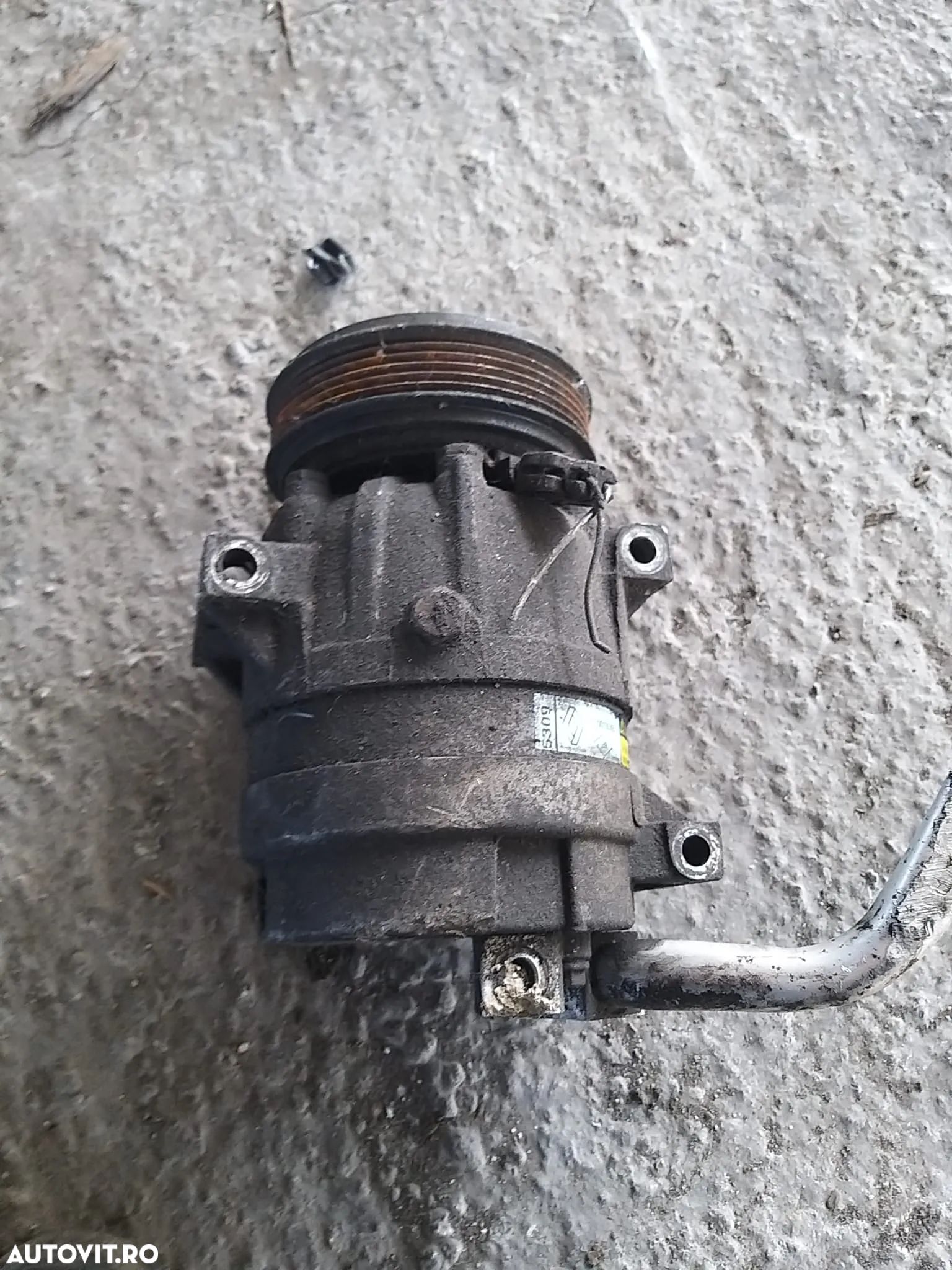 Compressor AC cod: 7700105765 pentru Renault Master 2.2 2.5 an 2001-2007 - 1