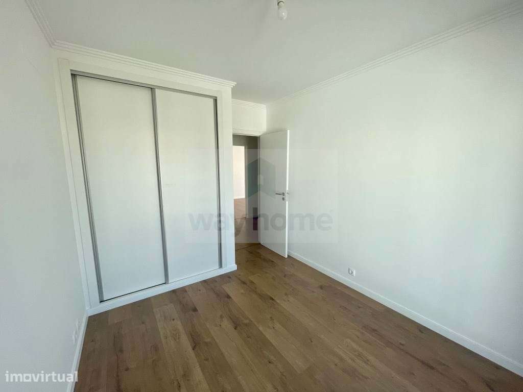 Moradia T4 | Remodelada | Vista de mar | Ericeira-19