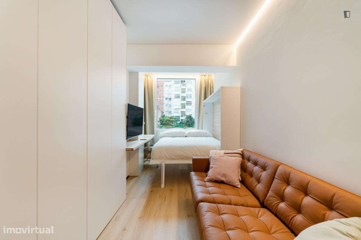 Quarto - localizado em Roma-Areeiro Lisbon - Grande imagem: 2/7