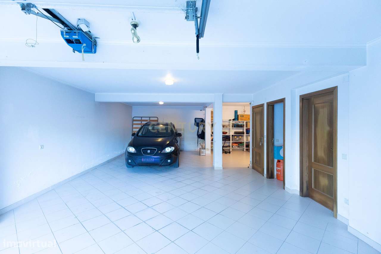 Moradia T4+1 em Condomínio Fechado – Alfacenhas Vila-28