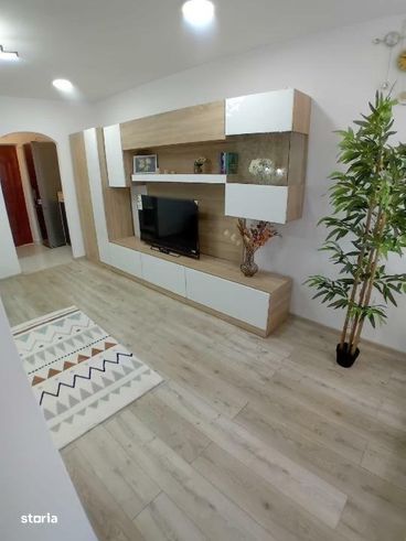 Garsoniera decomandata, langa metrou Lujerului, renovata, boxa subsol-4