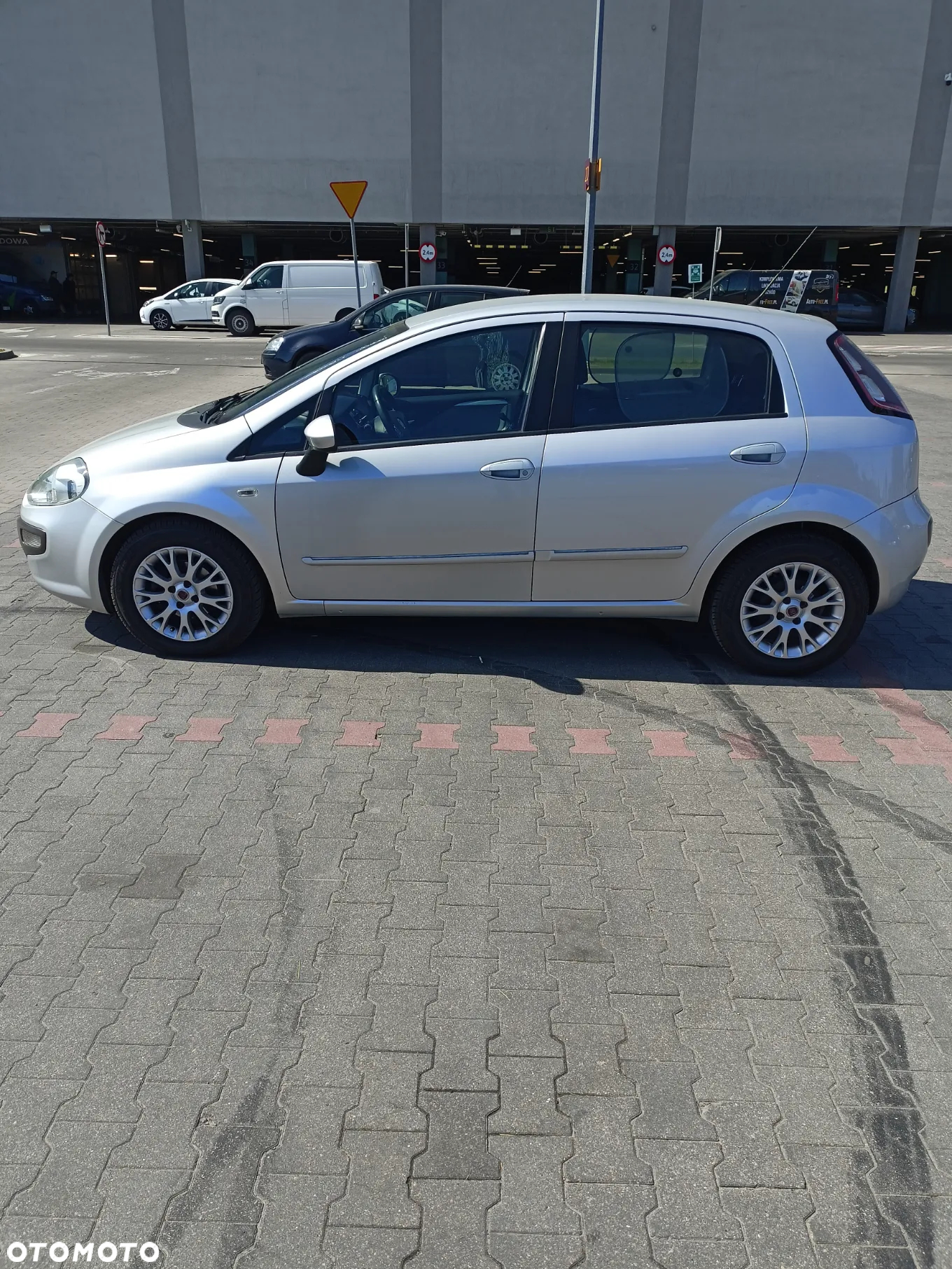 Fiat Punto Evo 1.4 8V Active - 9