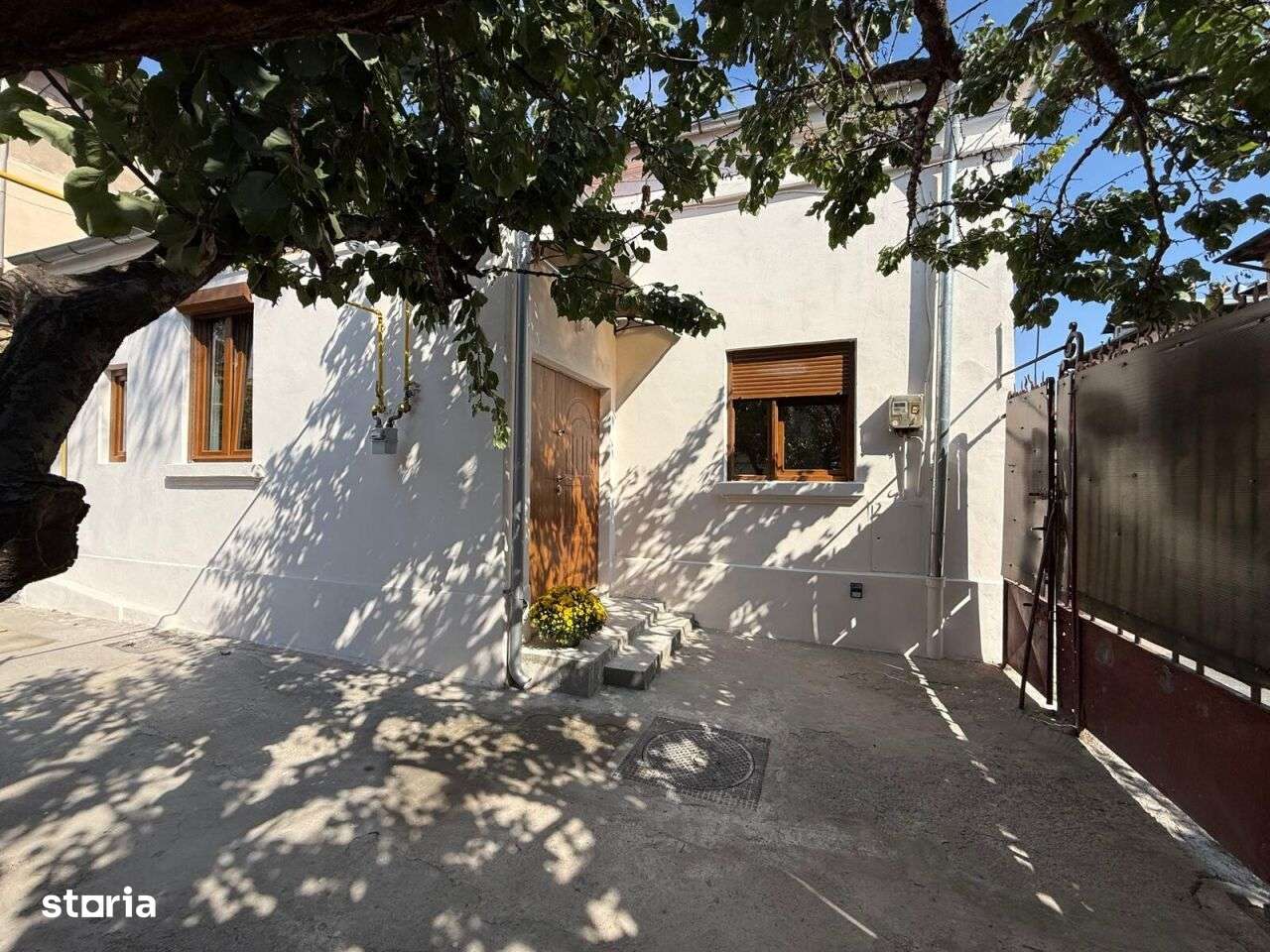 Povestea coltului de rai din mijlocul orasului - Imagine principală: 2/16