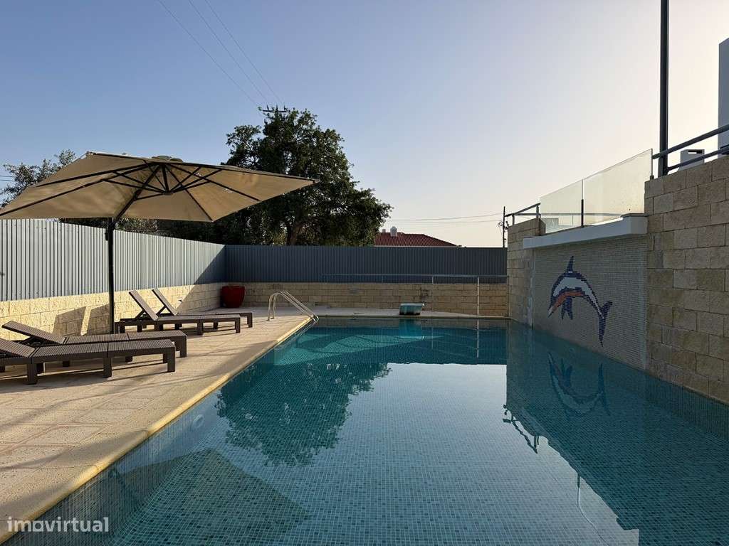 Moradia a venda em Azeitão, T5 com Piscina, Cave e Garagem em Vila ...-39