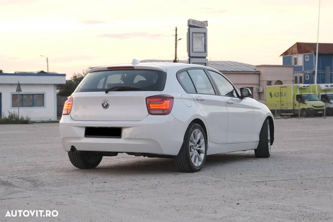 BMW Seria 1 118d - 8