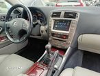 Lexus IS 220 D Prestige - 17