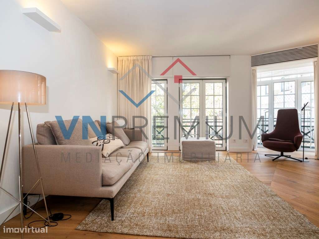 Belíssimo apartamento totalmente remodelado com materiais topo de gama-7