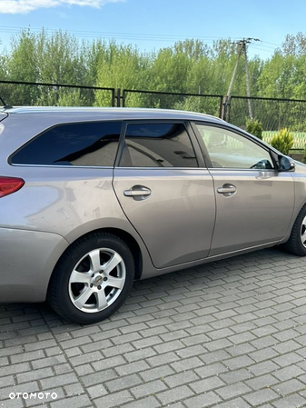 Toyota Auris 2.0 D-4D Touring Sports Executive - 5