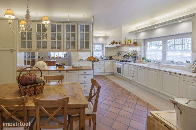 Moradia isolada T4 com piscina na Herdade da Aroeira - Grande imagem: 4/60