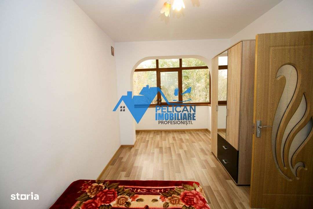 Vest, U-uri, 3 camere, decomandat, renovat-6