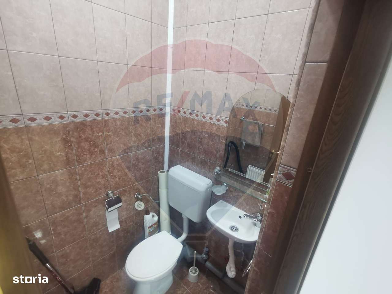 DE ÎNCHIRIAT – Spațiu comercial 34 mp, Piața Revoluției, Baia Mare - Imagine principală: 3/4