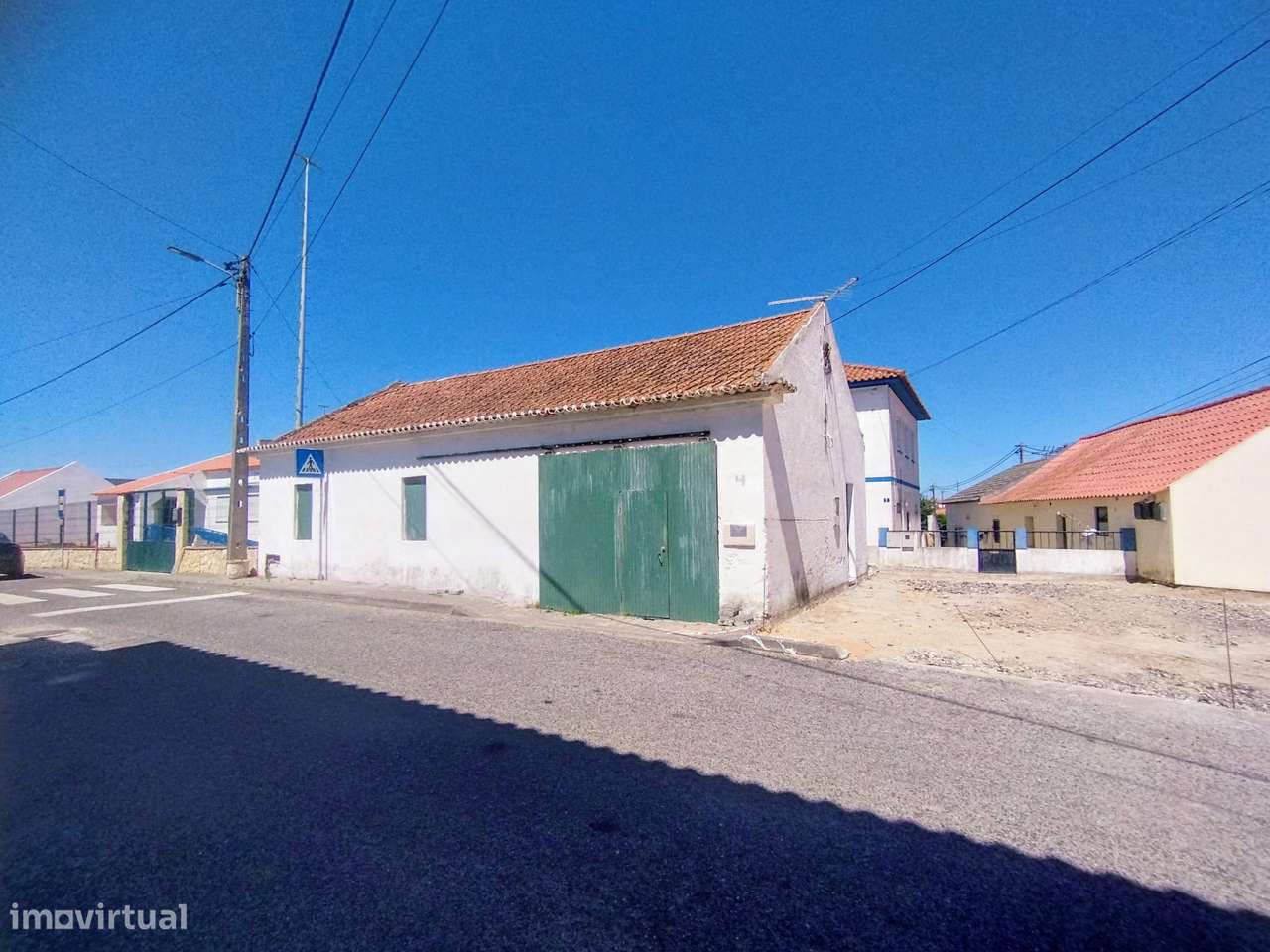 Terreno c/ Armazém c/ Projeto aprovado para construção de moradia!-13