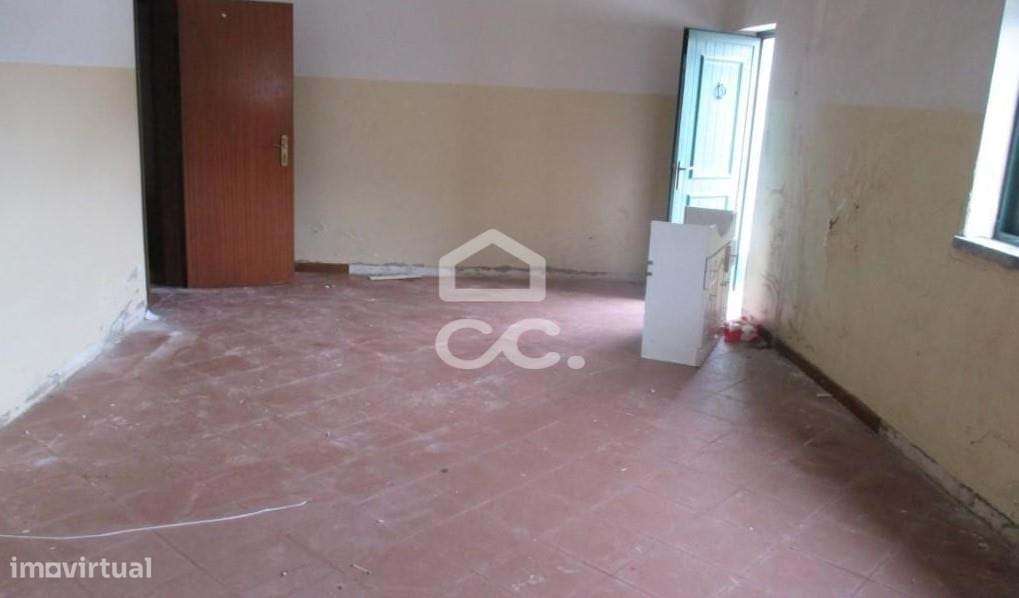 Armazem em Alvaiazere ( antigo lagar)-6