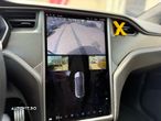 Tesla Model X - 12