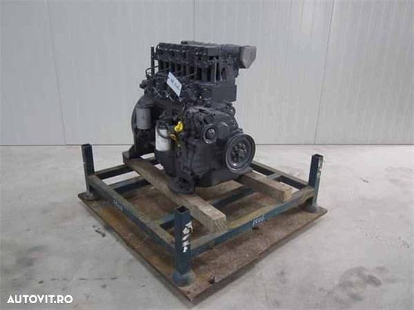 Motor deutz in 4 pistoane second hand f4l2011 ult-022580 - 1