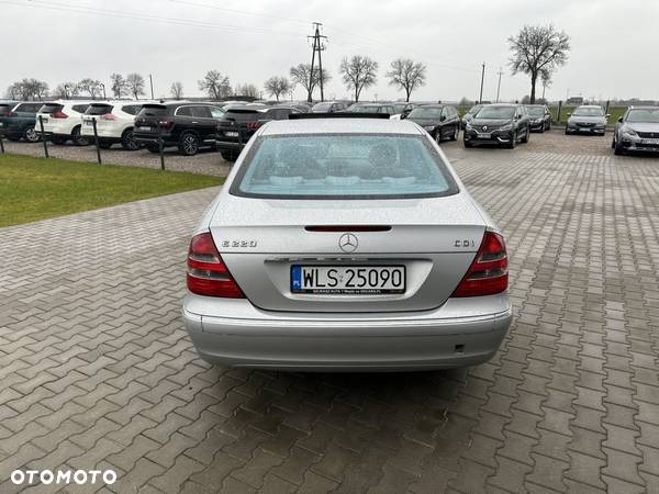 Mercedes-Benz Klasa E 220 CDI T Elegance - 9