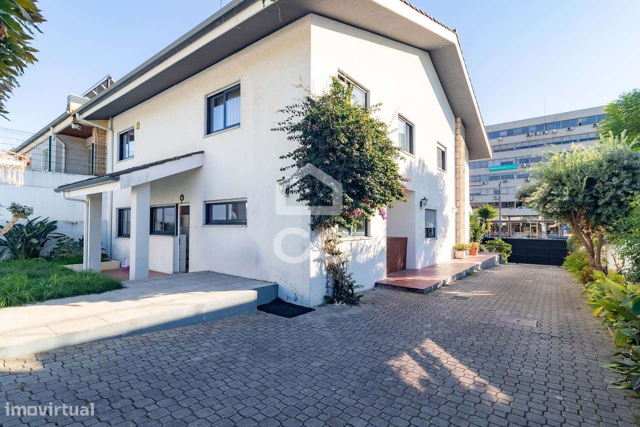 Moradia na Avenida da Boavista T5 - Porto-2