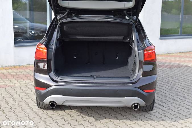 BMW X1 xDrive20i - 36