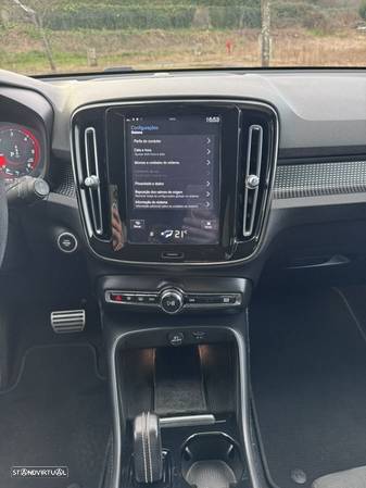 Volvo XC 40 2.0 D3 R-Design Geartronic - 43