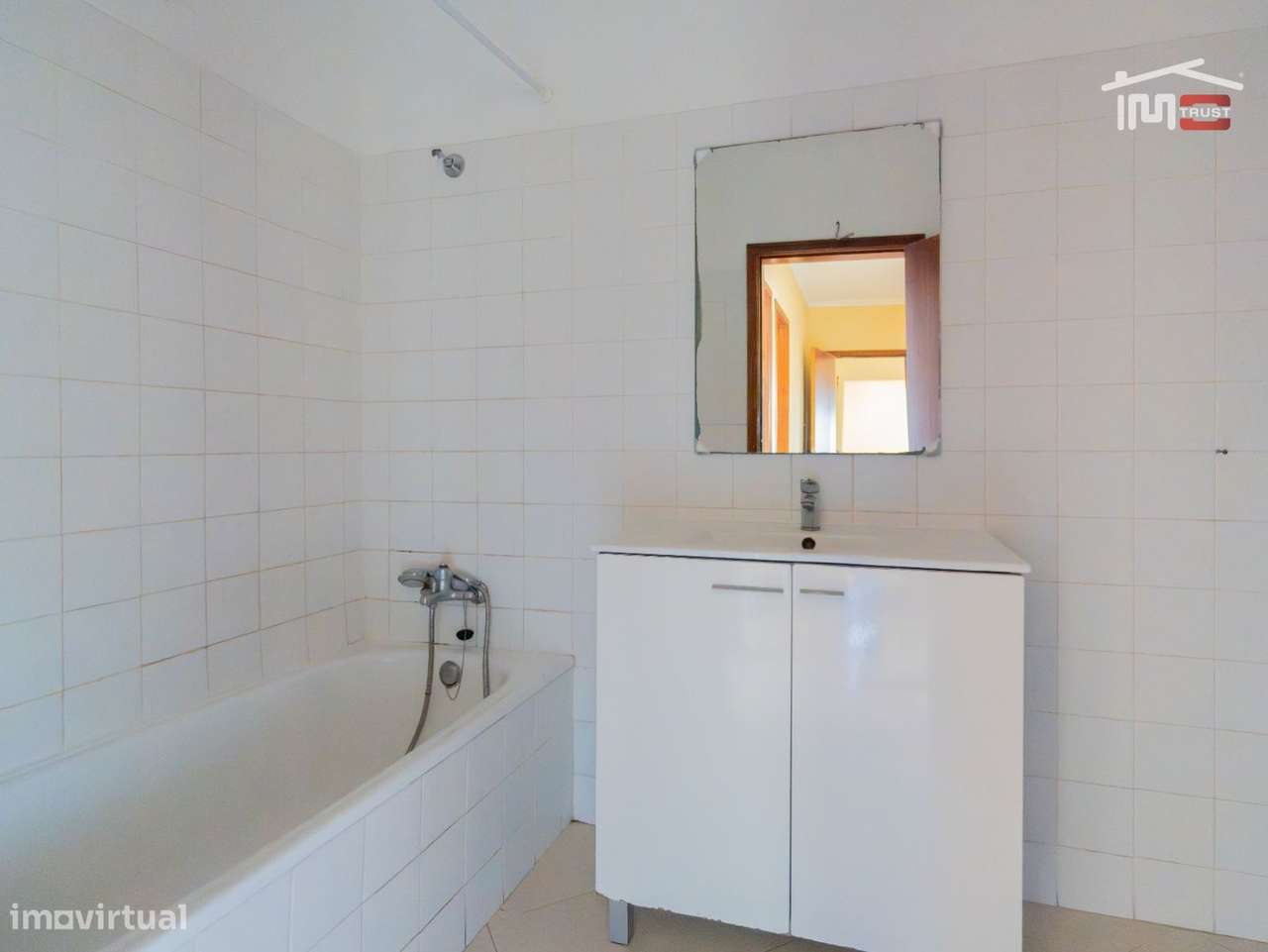 Apartamento T3 Funcional com Excelentes Acessos-15