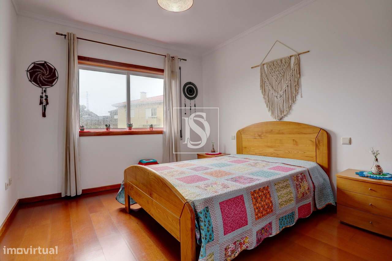 Apartamento T3 em Gião com terreno-23