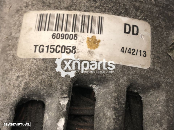 Alternador  Usado OPEL VIVARO A Box (X83) 2.0 CDTI REF. TG15C058 MOTOR M9R692 - 5