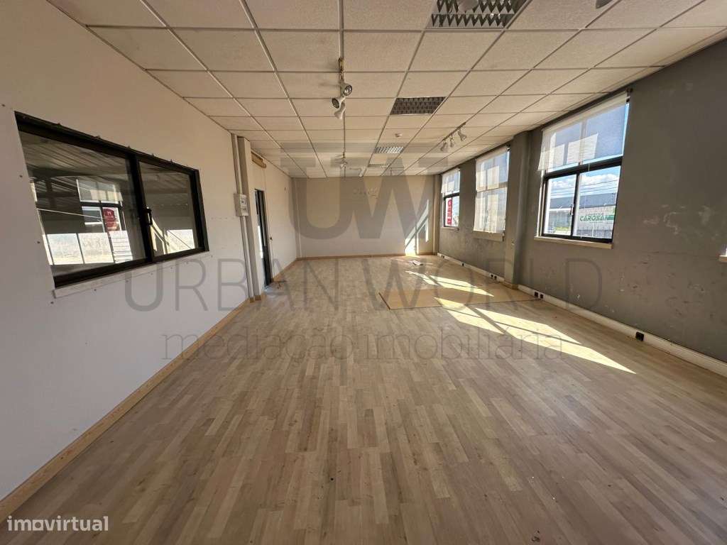 Armazém Industrial, Z. Industrial Torres Novas - Santarém, 12.056 m2-12
