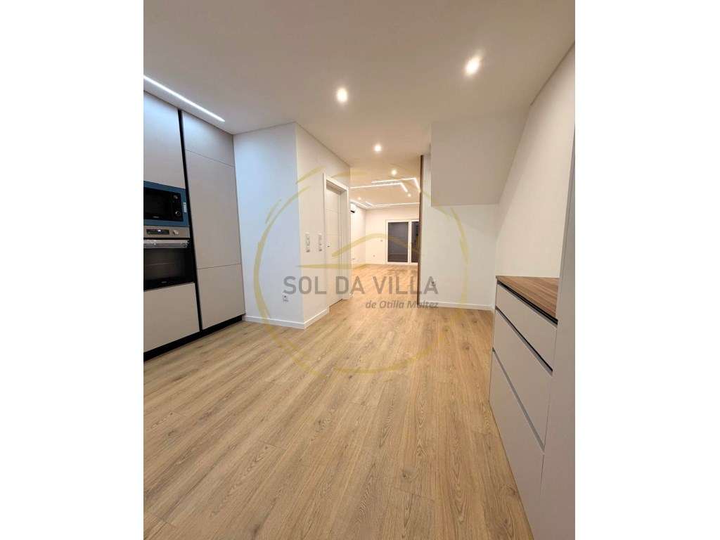 Moradia Geminada T3 - Quinta do Conde, Sesimbra - 450.000€ - Grande imagem: 5/48