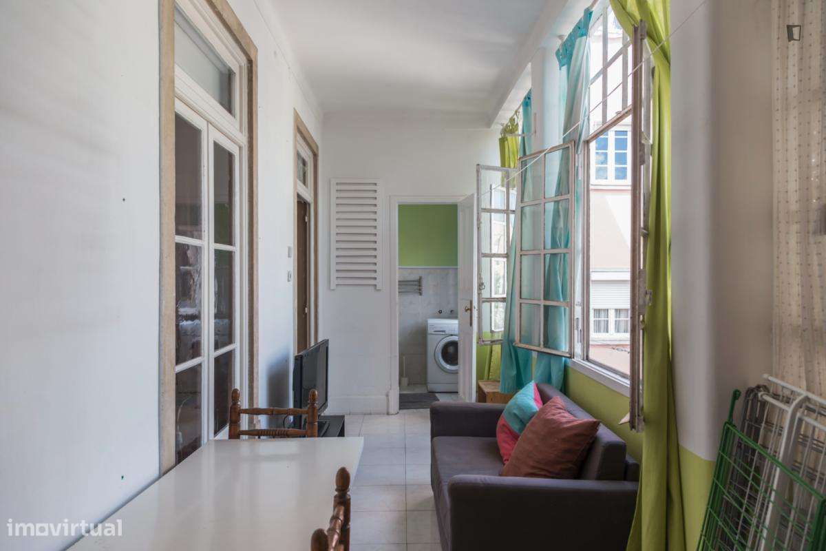 Quarto - localizado em Alameda Lisbon - Grande imagem: 3/15