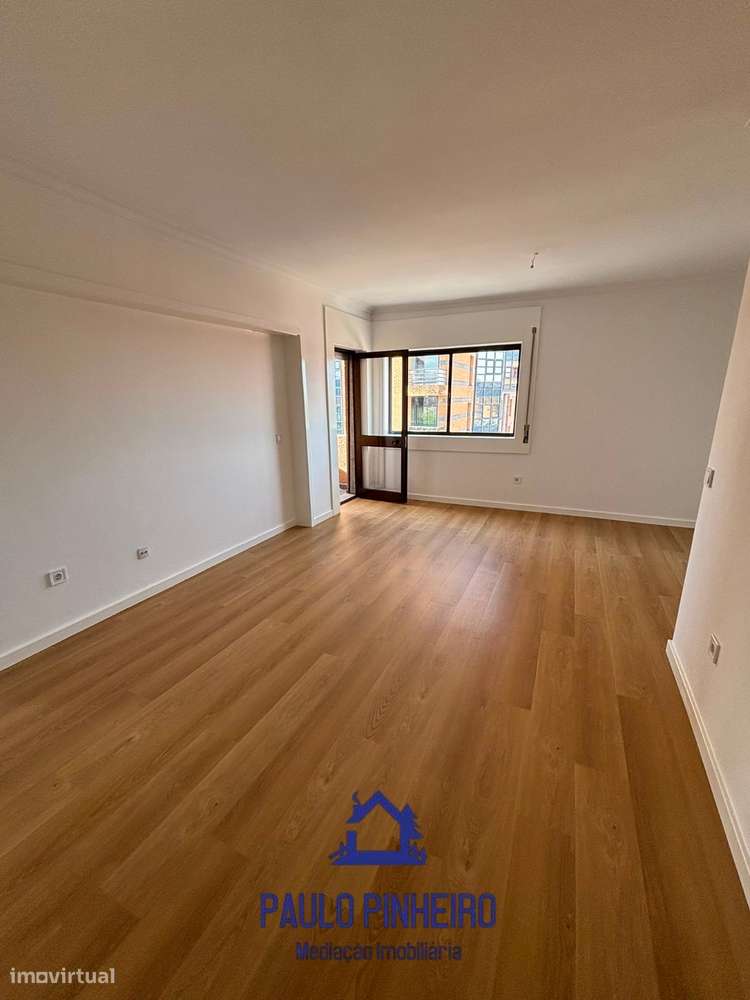 Apartamento T2 Totalmente Remodelado | Rio Tinto-8