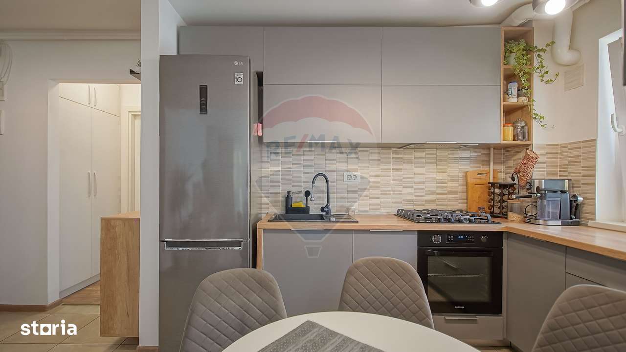 Apartament cu 2 camere și boxă de vânzare la Top City în Tractorul - Imagine principală: 4/19