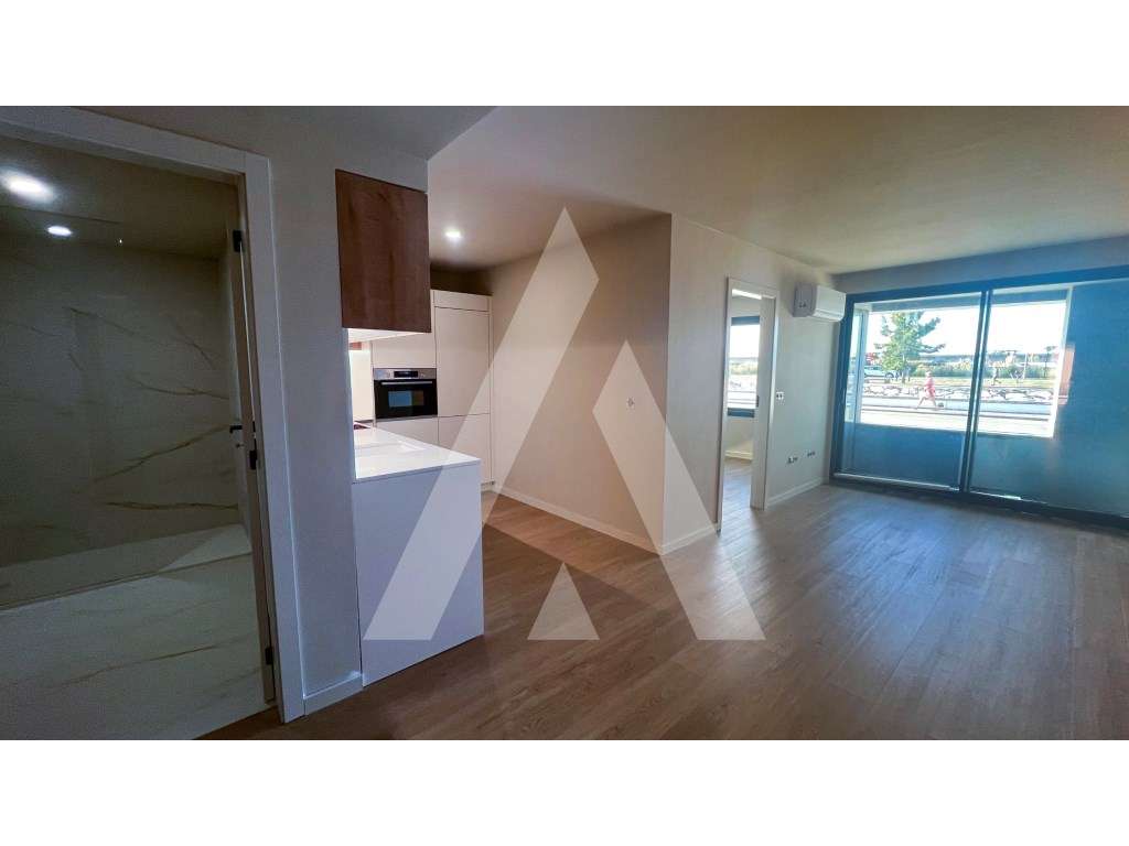 Apartamento T0 com localização exclusiva - Grande imagem: 2/14