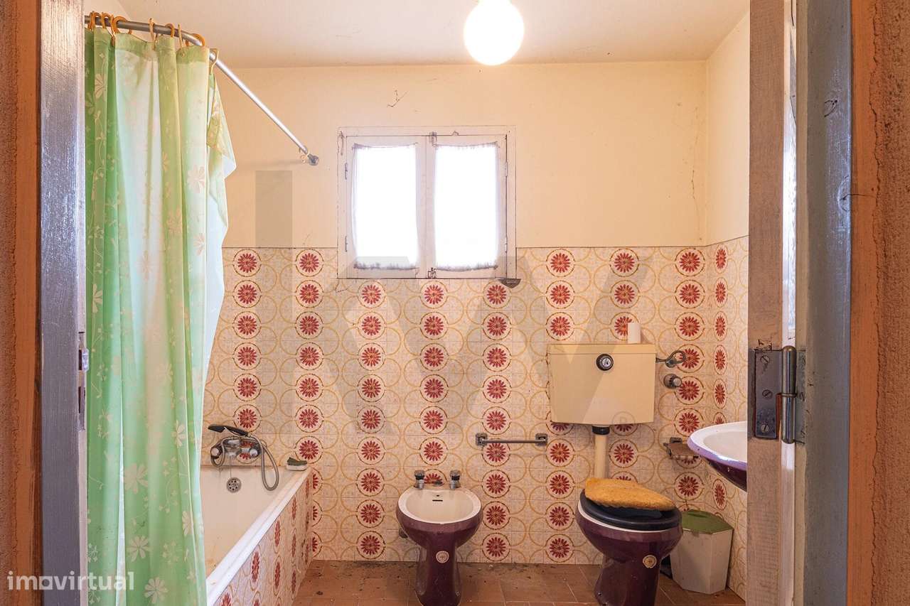 Moradia T10 com Terreno (ÁREA TOTAL 1143m2)  – Arneiro das Milhariças-30