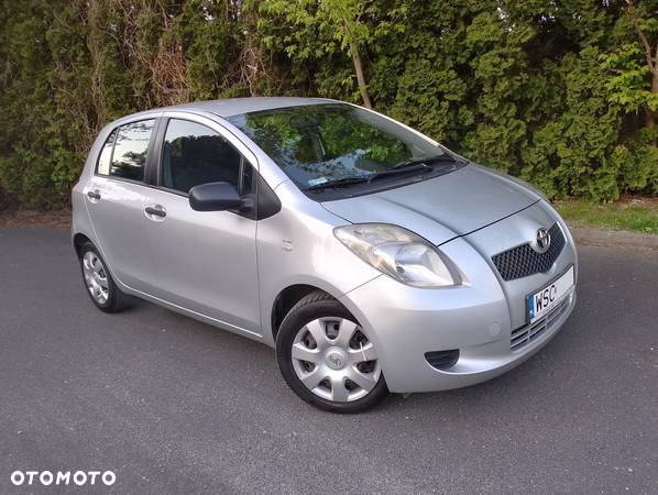 Toyota Yaris 1.3 Sol MM - 1