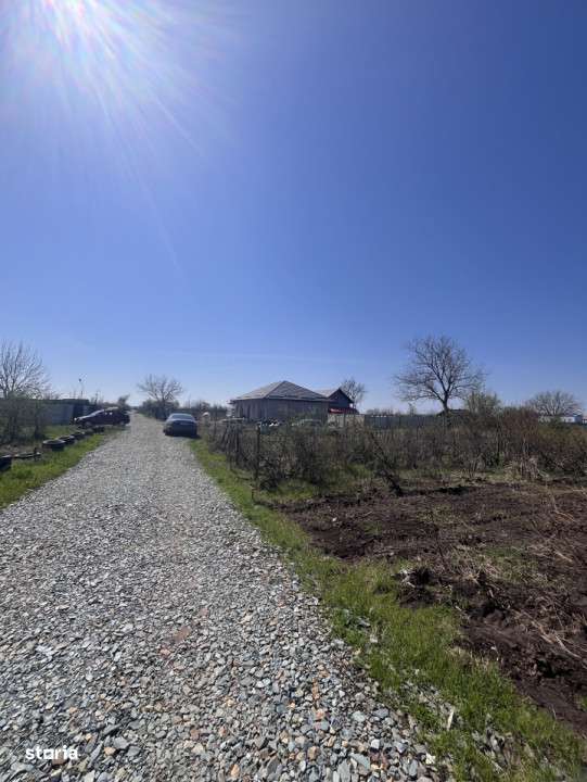 Teren vanzare-Doua deschideri-Zona in cont dezvoltare-Com Islaz-2