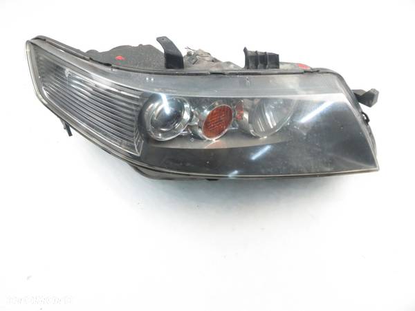 LAMPA PRAWA PRZEDNIA HONDA ACCORD VII - 2