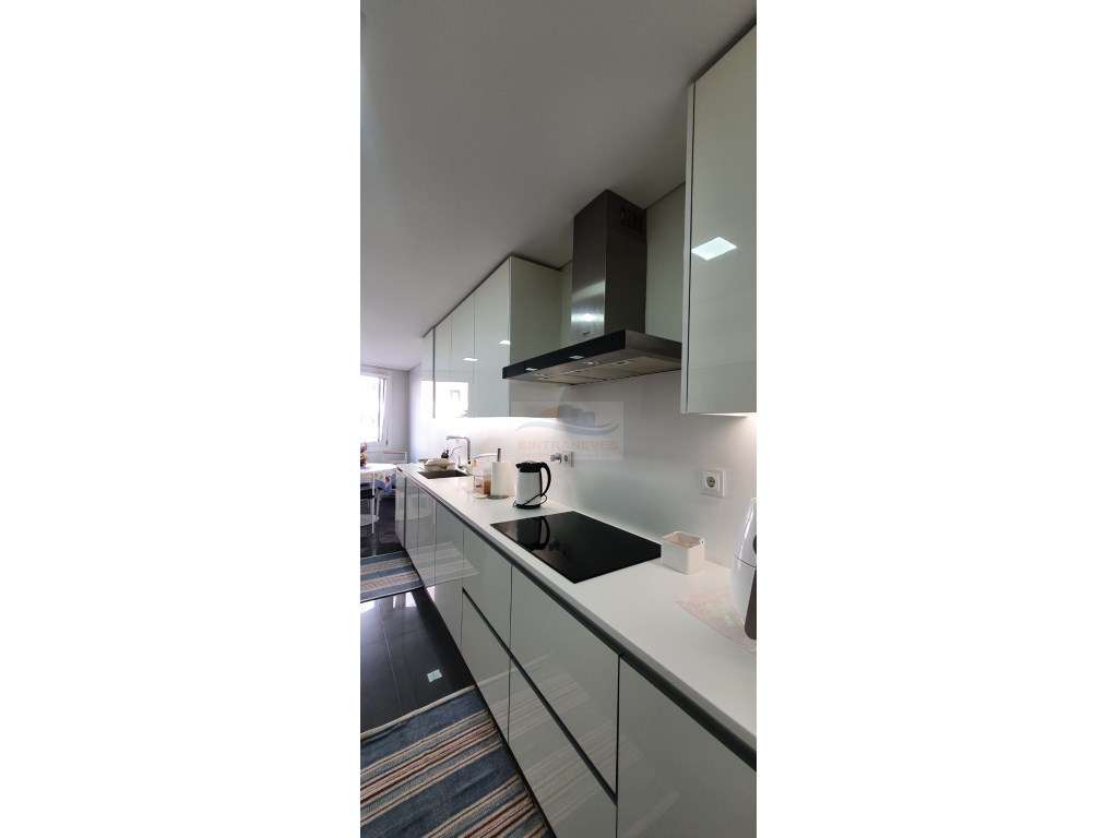 T3 de luxo e requinte com 3 WCS e Garagem nas Lezírias do Infantado - Grande imagem: 5/31