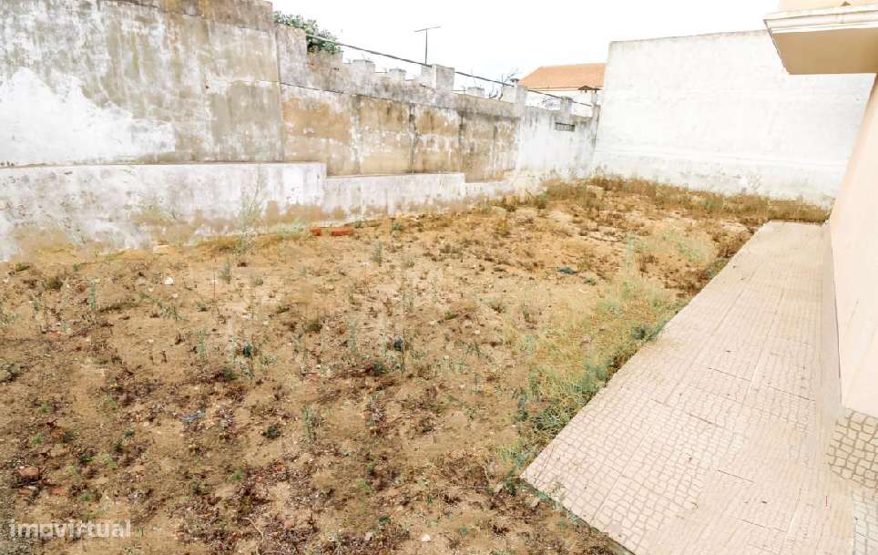 MoradiaT3 junto a Rio Maior-8