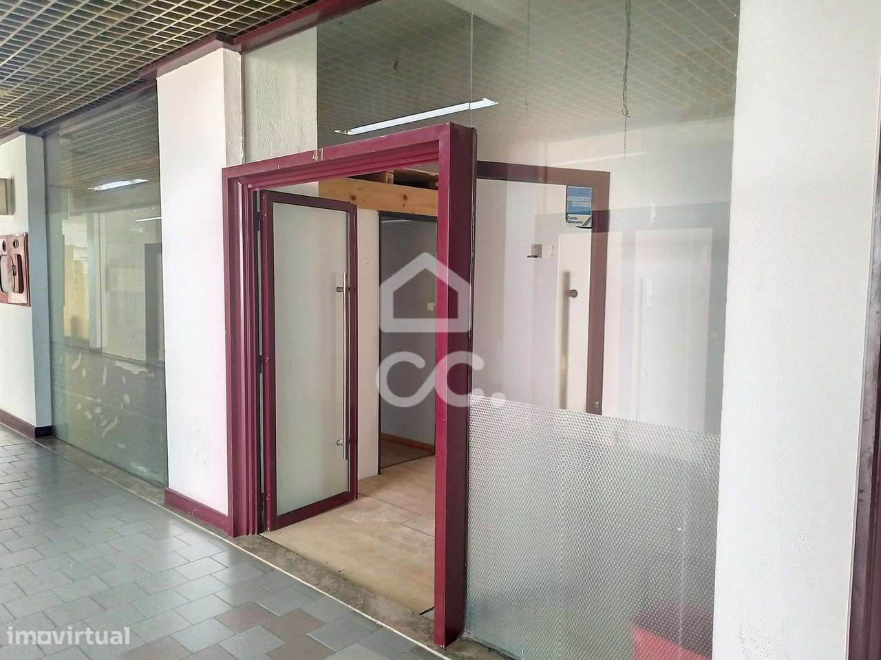 Loja no centro da cidade de Chaves - oportunidade negocio - Grande imagem: 2/13