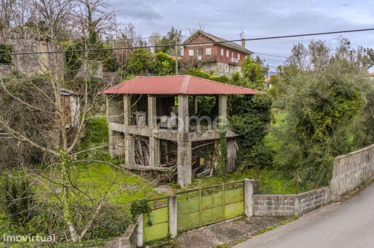 Quintinha em Fafe com 1989 m2 de terreno para venda-2