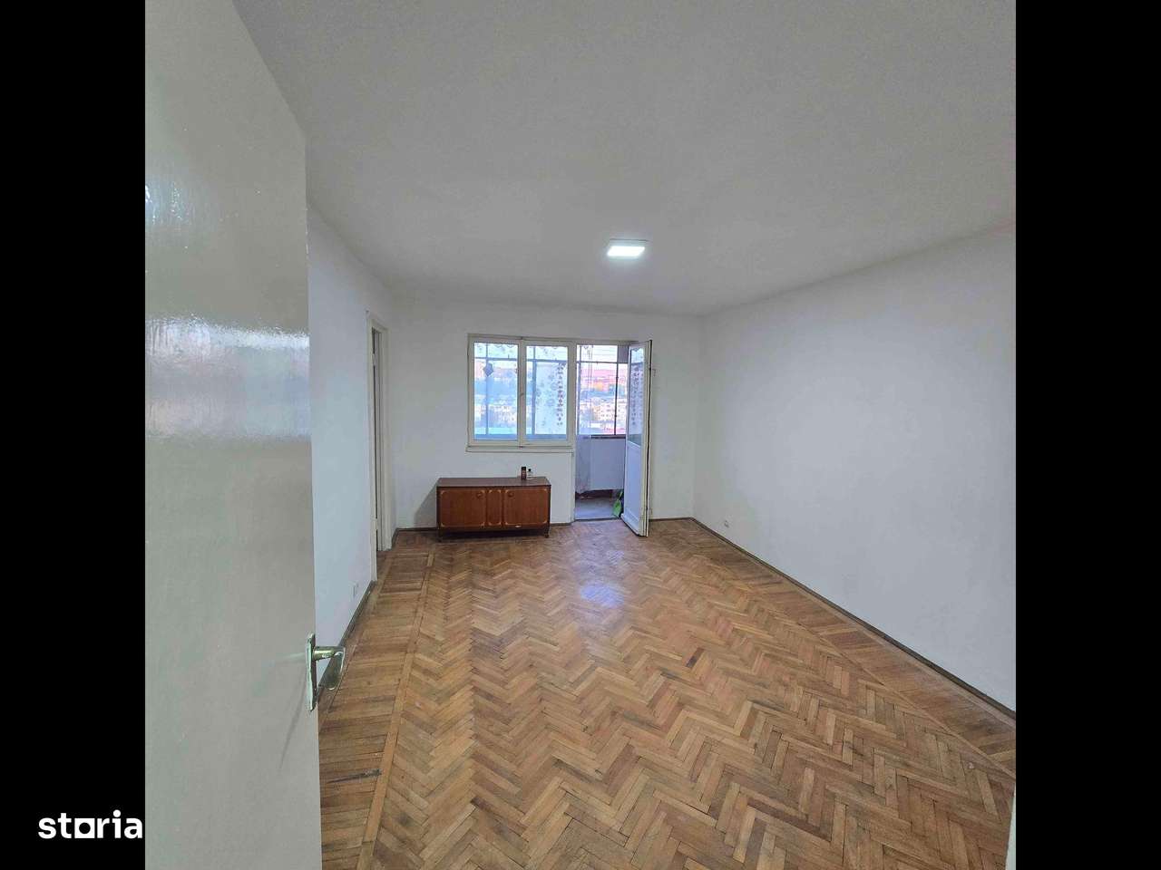 Apartament cu două camere Hunedoara. - Imagine principală: 1/7