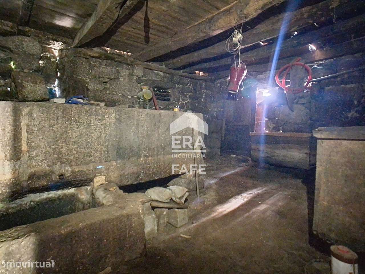 Moradia V4 em Ribas, Celorico de Basto-12